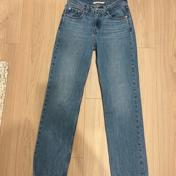 Levi's Jeans - Picture 3 of 5